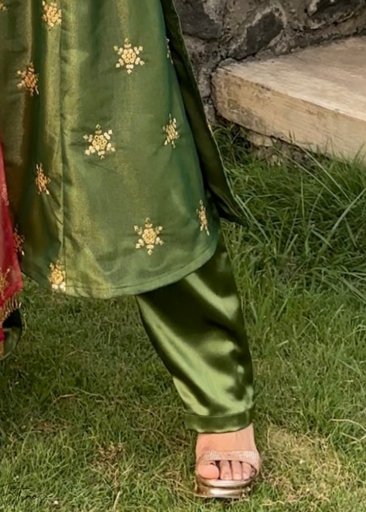 Olive Green Scattered Star Motif Cosmos Silk Suit