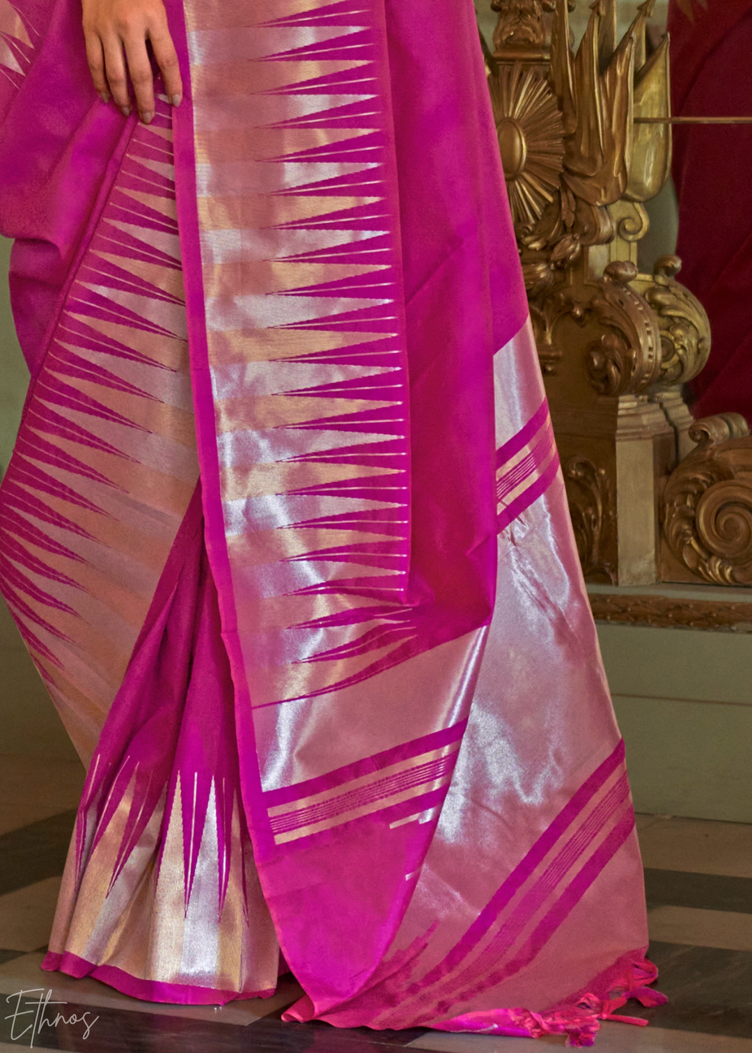 Orchid Pink Metallic Temple Wave Silk Saree