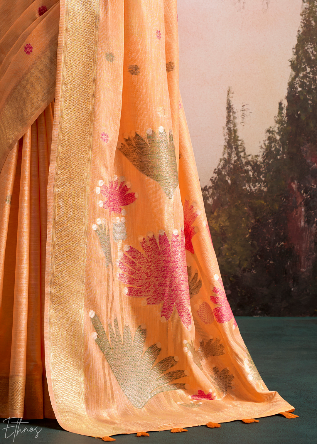 Pastel Orange Lotus Pallu Linen Silk Saree
