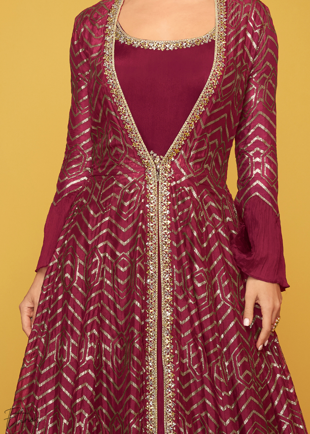 Red Silk Gilded Silk Jacket Gown Set