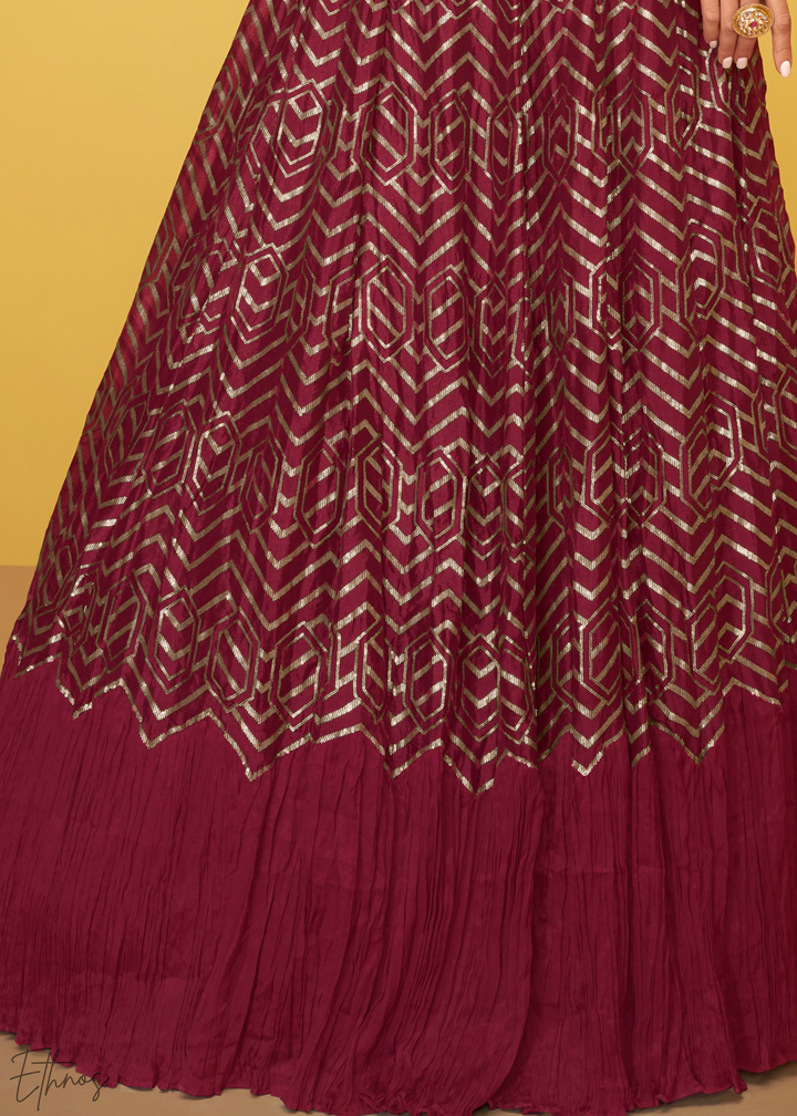 Red Silk Gilded Silk Jacket Gown Set