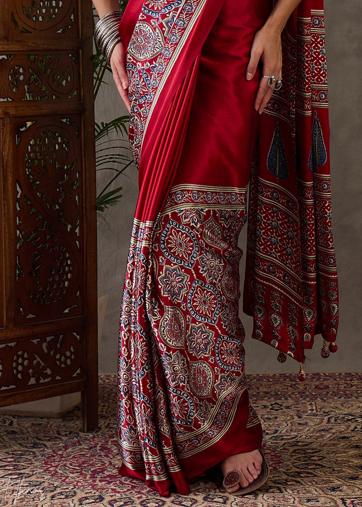 Royal Amethyst Mandala-Print Satin Silk Saree