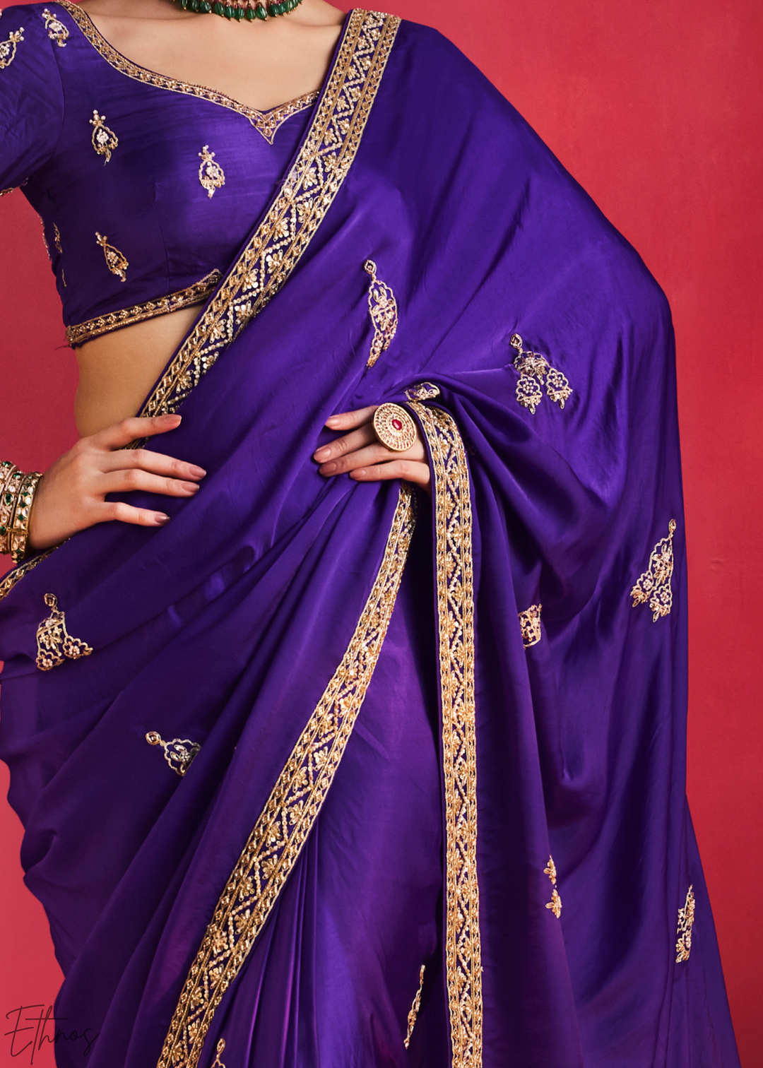 Royal Indigo Paisley Trim Border Soft Silk Saree