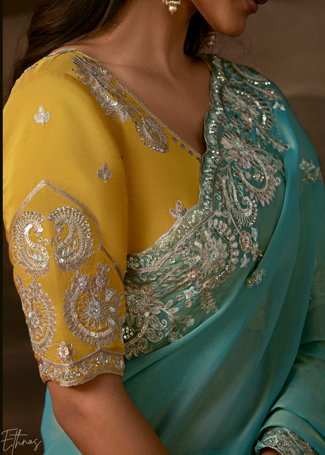 Seafoam Green Cutwork Scallop Border Organza Saree