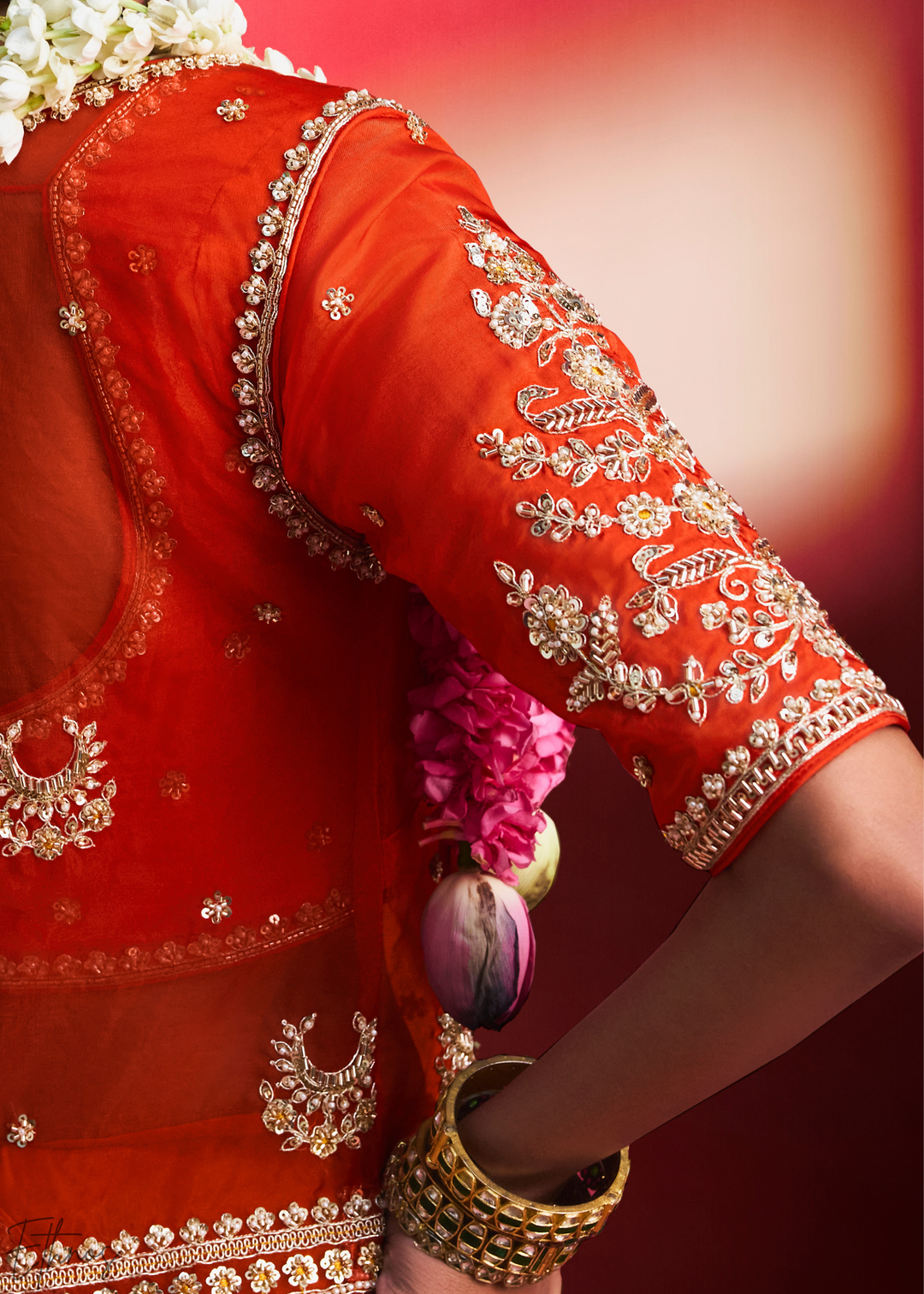 Sunlit Gold Paisley Trim Border Soft Silk Saree