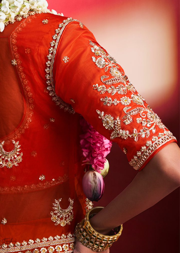 Sunlit Gold Paisley Trim Border Soft Silk Saree