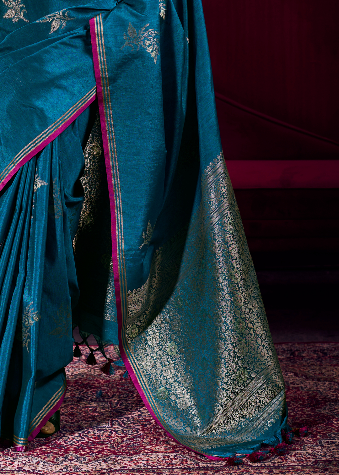 Teal Lotus Zari Satin Linen Silk Saree