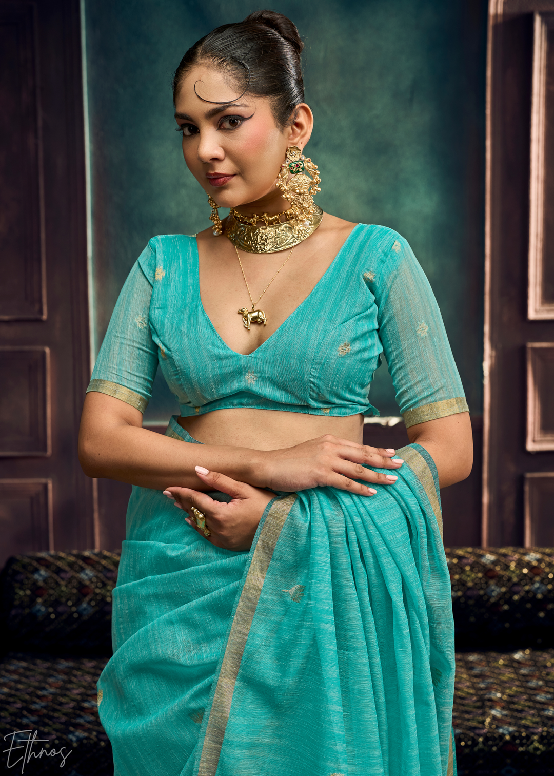 Turquoise Flora Pallu Munga Silk Saree