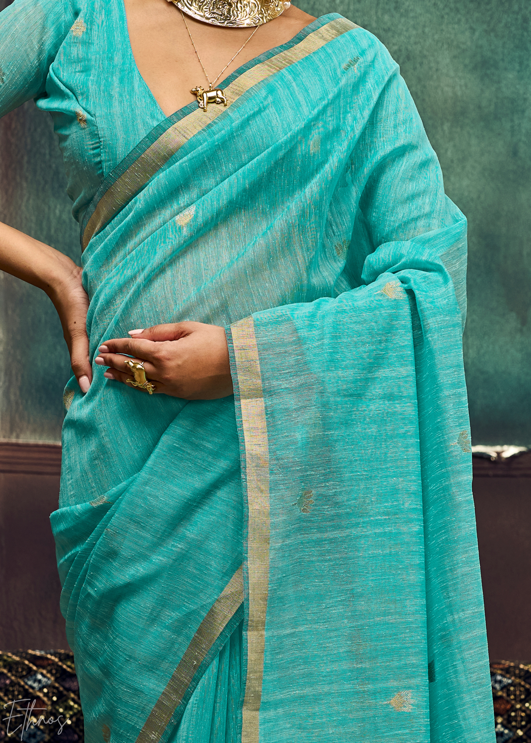 Turquoise Flora Pallu Munga Silk Saree