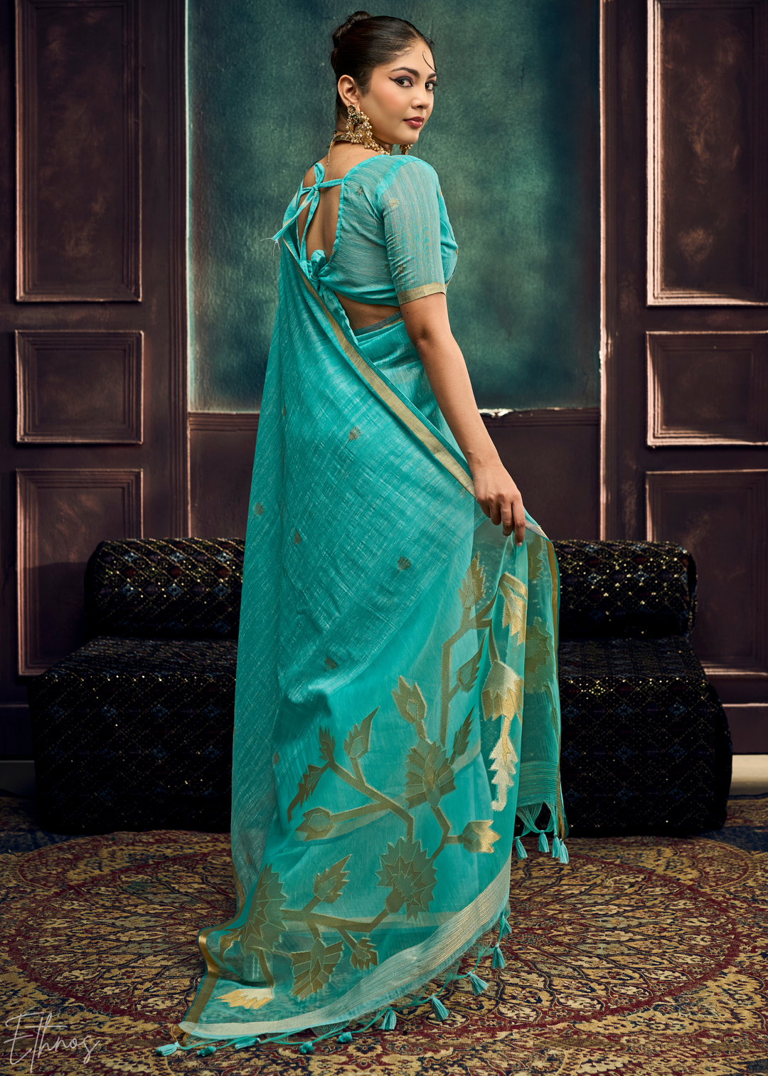 Turquoise Flora Pallu Munga Silk Saree