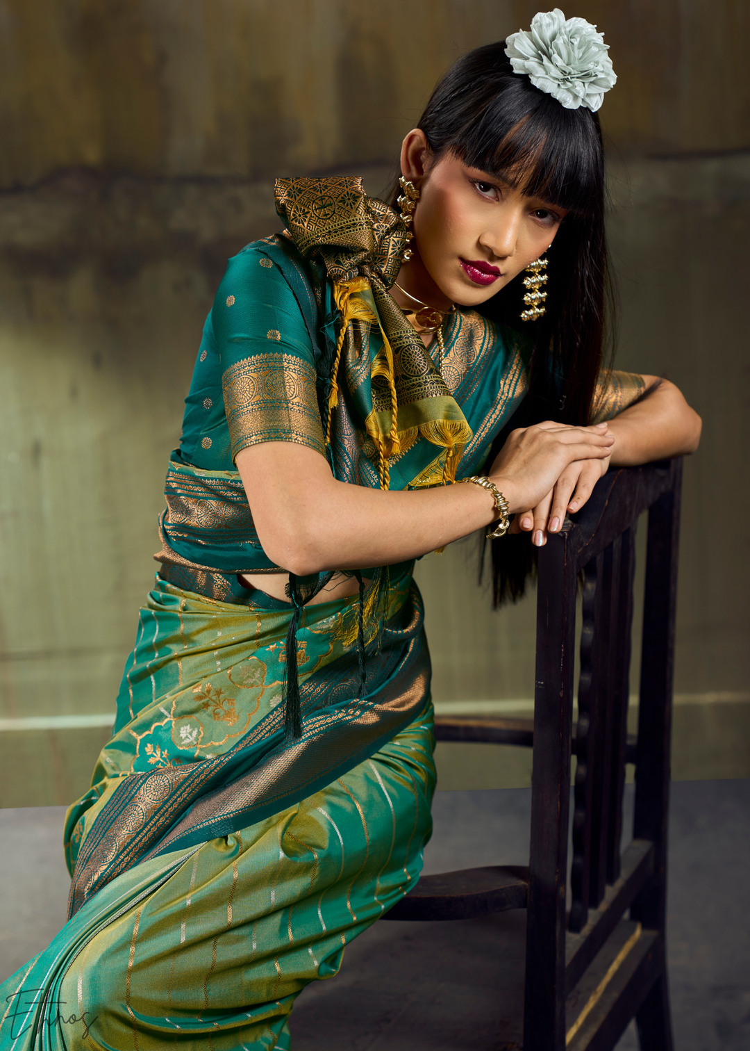Vibrant Malachite Teal Pochampally Ikkat Silk Saree