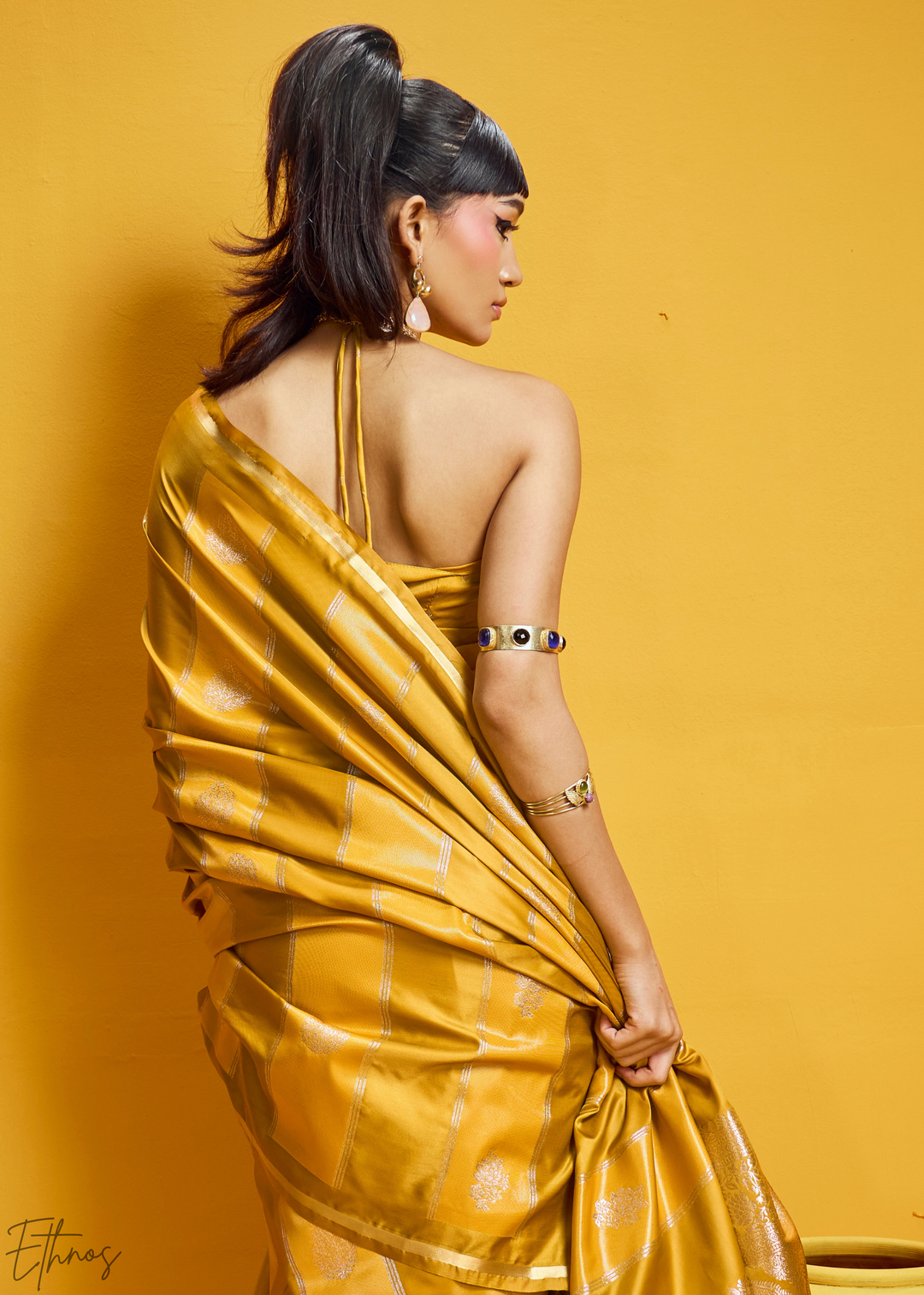 Vintage Golden Gold-Infused Jacquard Satin Silk Saree