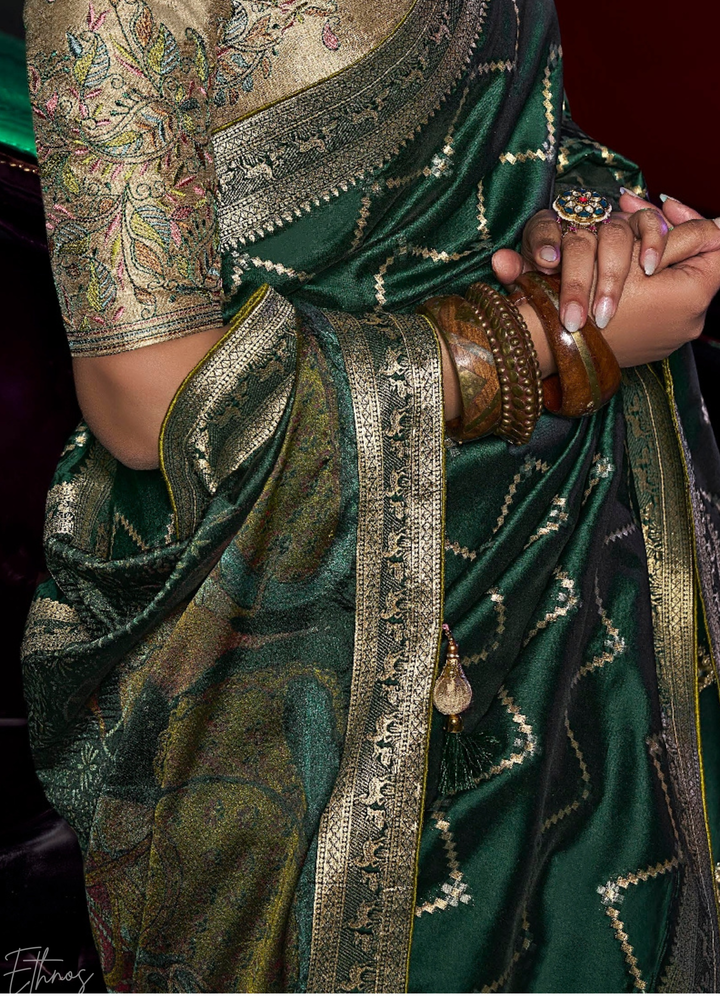 Emerald Green Zigzag Wave Silk Saree