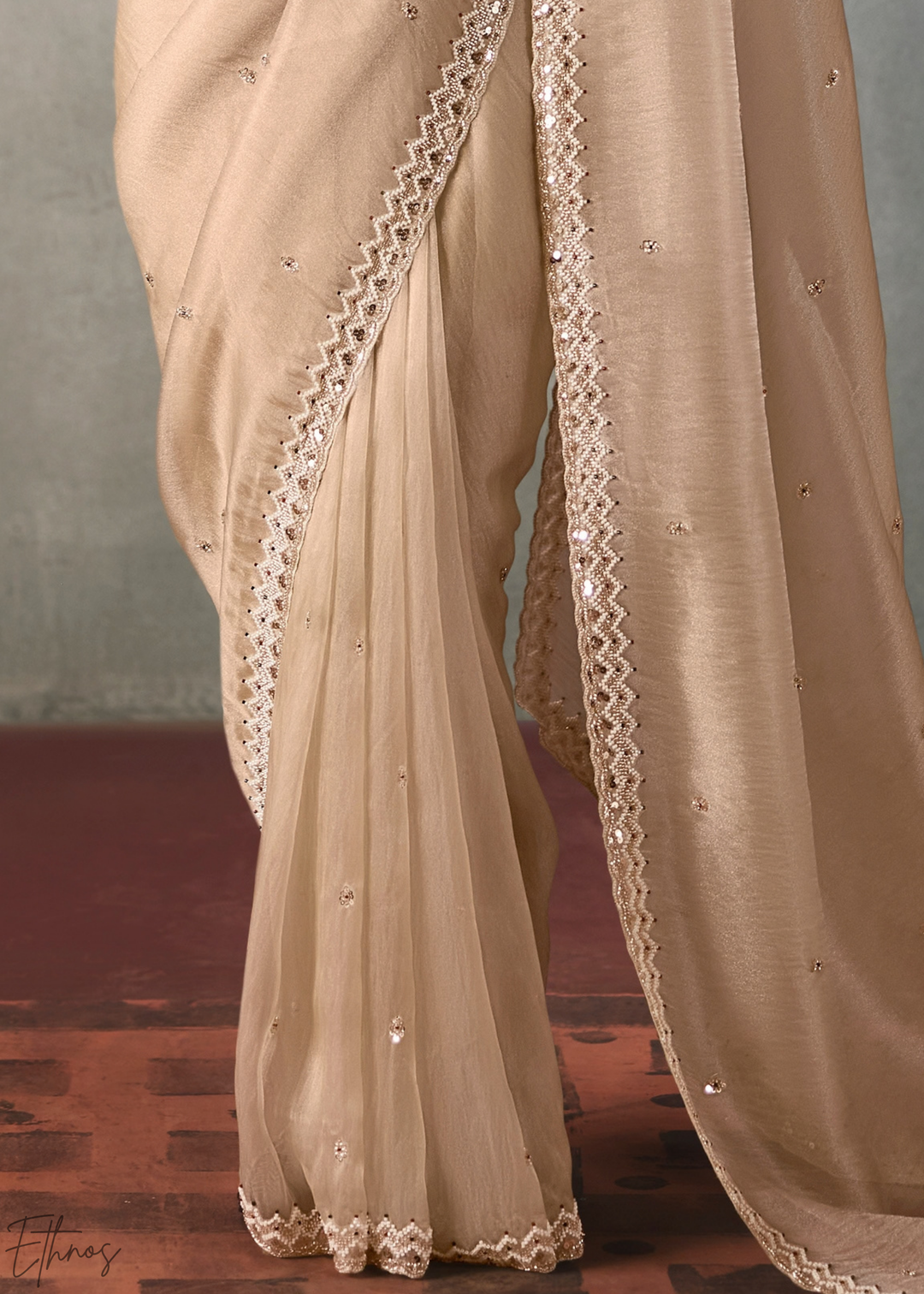 Cream Floral Scallop Beaded Border Silk Saree
