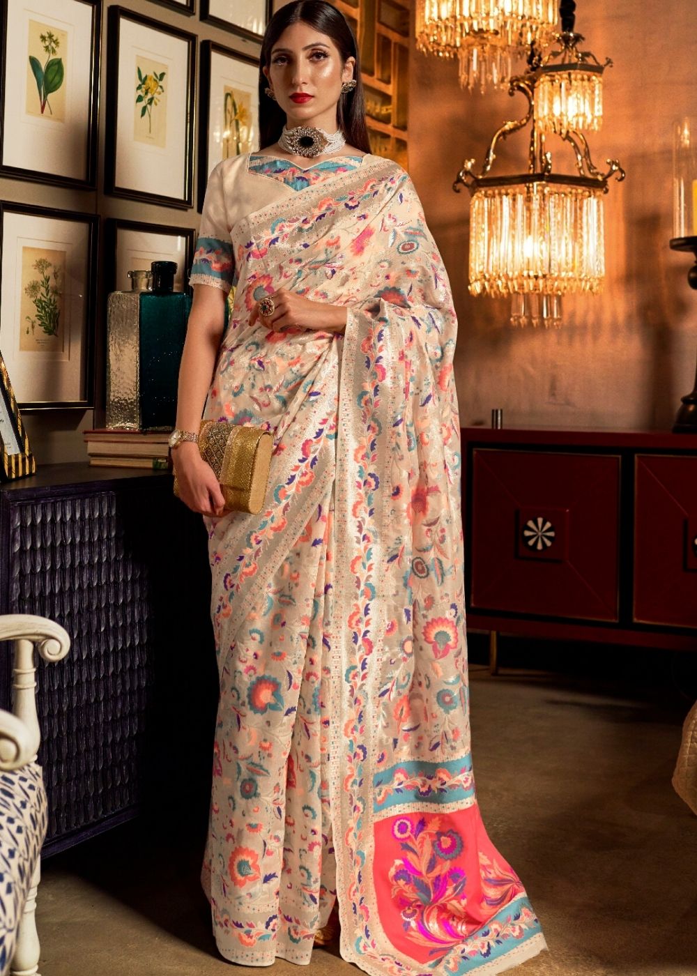 Daisy White Banarasi Jamawar Woven Silk Saree